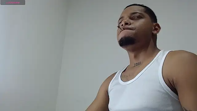 Snapshot of drako_monster chatting on 10.20.25 drako monster online show from 10.20.25