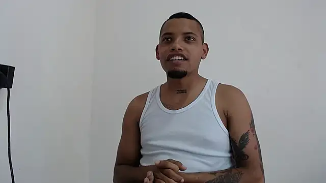 Snapshot of drako_monster chatting on 11.07.25 drako monster online show from 11.07.25