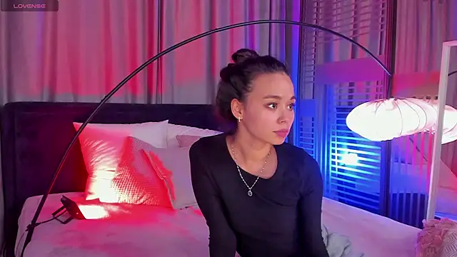 i am eva online show from 10.11.25