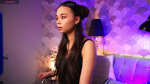 i am eva online show from 10.12.25