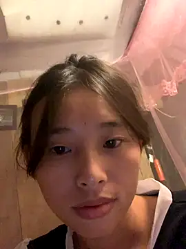 Han-han123 online show from 10.30.25