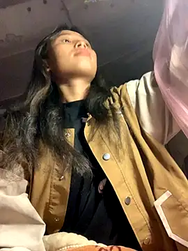 Han-han123 online show from 11.17.25