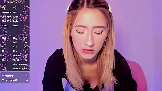 Snapshot of Ashleyroys_111 chatting on 10.19.25 Ashleyroys 111 online show from 10.19.25