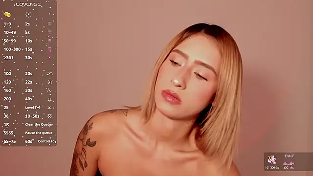 Snapshot of Ashleyroys_111 chatting on 11.11.25 Ashleyroys 111 online show from 11.11.25