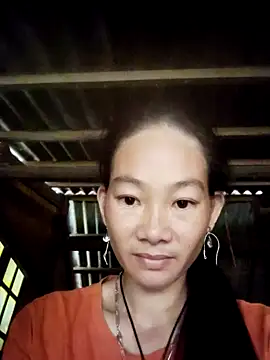 gio-thu online show from 10.14.25