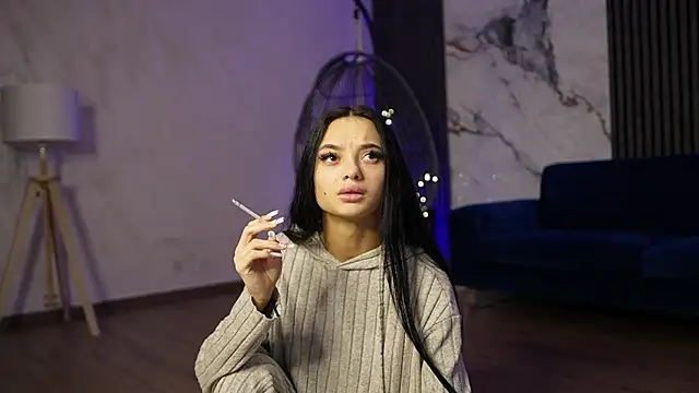 RachelRavee online show from 12.22.25