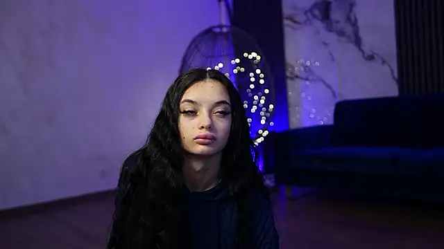 RachelRavee online show from 02.09.26