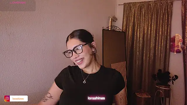 LoraShines online show from 03.29.26