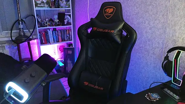 Nik Namee online show from 11.01.25