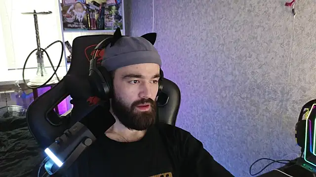 Nik Namee online show from 11.10.25