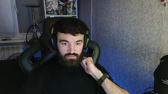 Nik Namee online show from 11.14.25