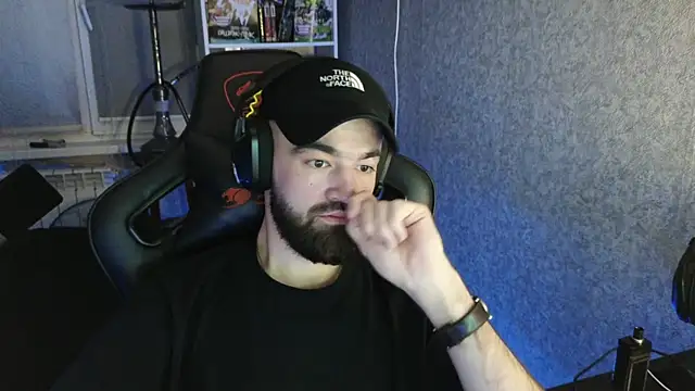 Nik Namee online show from 11.19.25