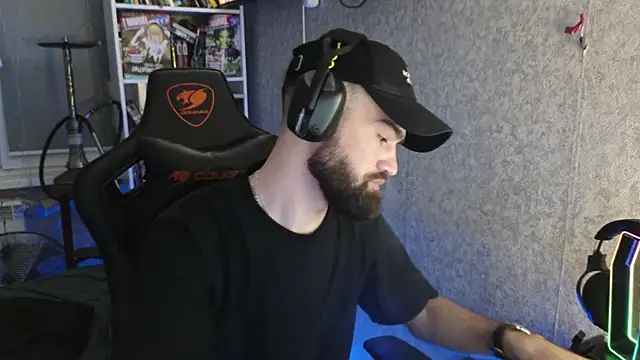 Nik Namee online show from 11.22.25