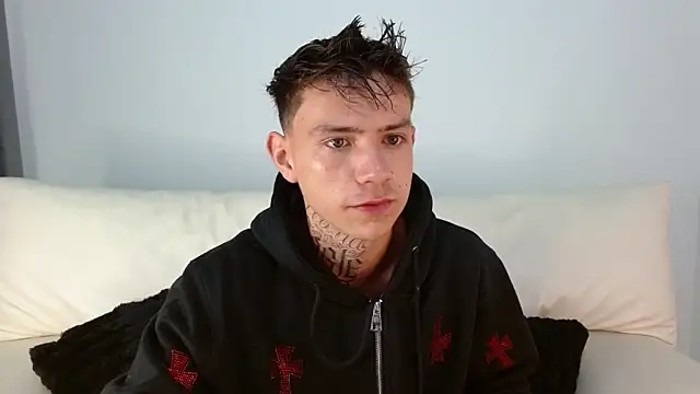 hot teo  online show from 01.06.26