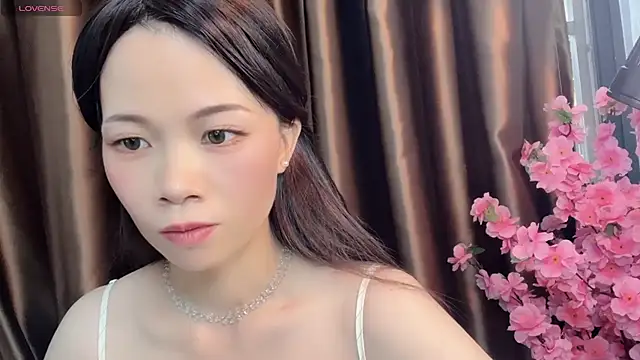 Lynnalltop-165-KeKe online show from 10.14.25