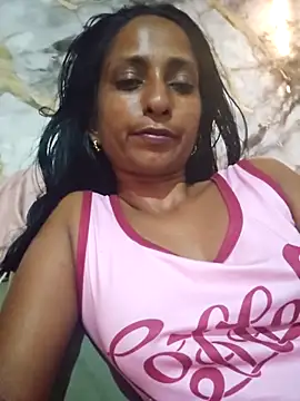 Snapshot of dreamerrrrr1 chatting on 10.26.25 dreamerrrrr1 online show from 10.26.25