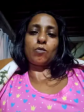 Snapshot of dreamerrrrr1 chatting on 11.10.25 dreamerrrrr1 online show from 11.10.25