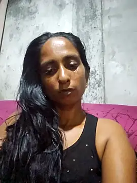 Snapshot of dreamerrrrr1 chatting on 11.30.25 dreamerrrrr1 online show from 11.30.25