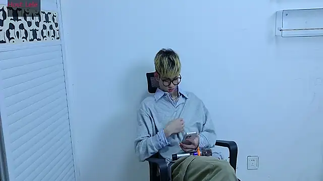 sexyboy-lele online show from 10.13.25