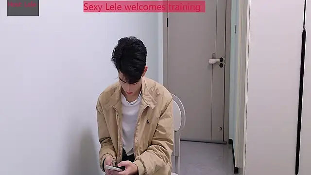 sexyboy-lele online show from 11.20.25