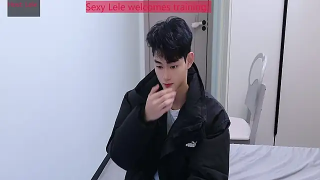 sexyboy-lele online show from 11.22.25