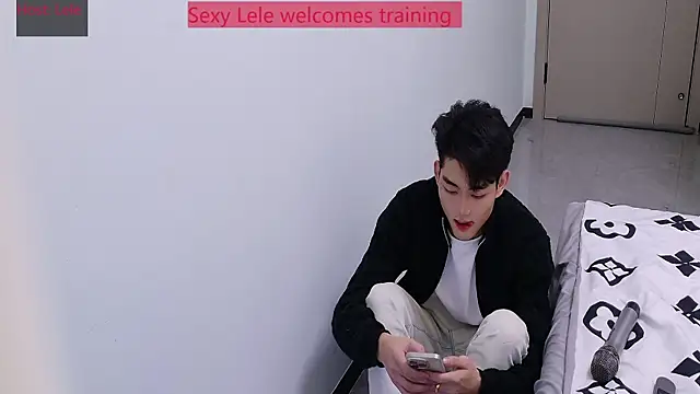 sexyboy-lele online show from 11.24.25