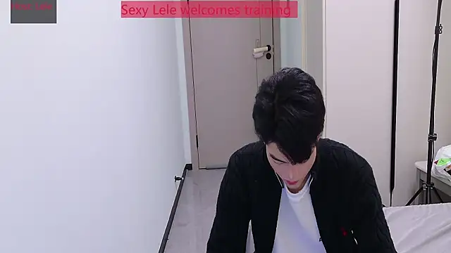 sexyboy-lele online show from 11.28.25