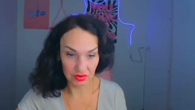 Rosie Rosee online show from 04.06.26