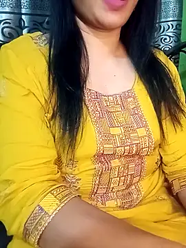 Snapshot of Rubina3344 chatting on 11.03.25 Rubina3344 online show from 11.03.25