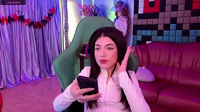 SinWolf  online show from 10.17.25