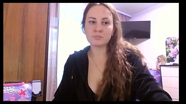 Snapshot of MeadowEyes chatting on 10.28.25 MeadowEyes online show from 10.28.25