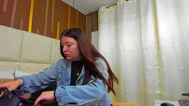 AmbarGills online show from 02.28.26