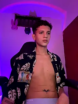 tylernova online show from 10.22.25