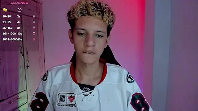 tylernova online show from 02.22.26