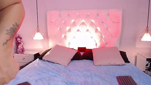 Bubbiecherry online show from 10.22.25