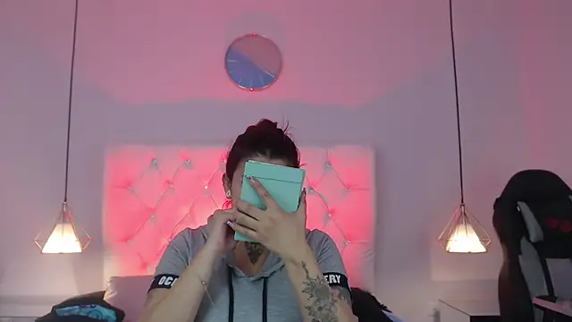 Bubbiecherry online show from 11.06.25