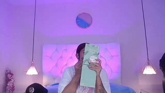 Bubbiecherry online show from 11.24.25