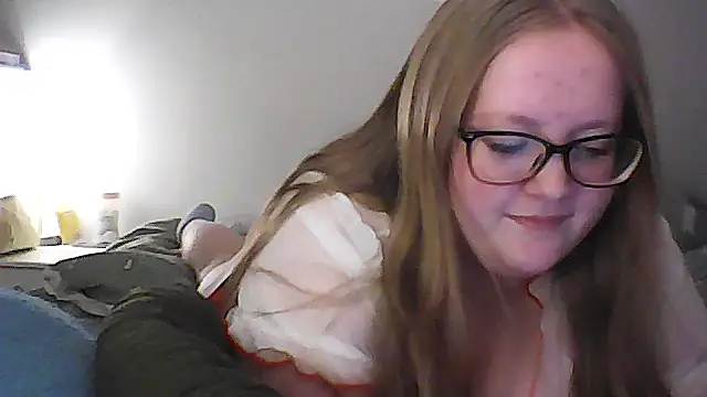 Lilylovex online show from 10.13.25