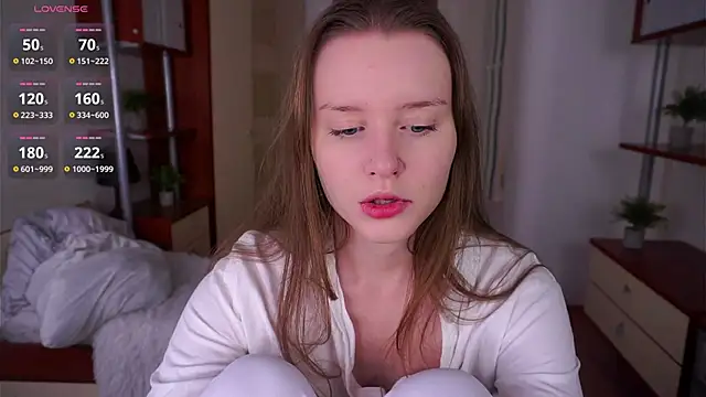 Snapshot of SunRinglein chatting on 02.08.26 SunRinglein online show from 02.08.26