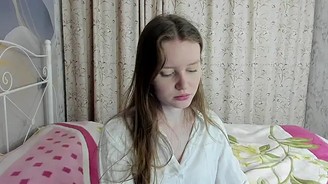 Snapshot of SunRinglein chatting on 03.01.26 SunRinglein online show from 03.01.26