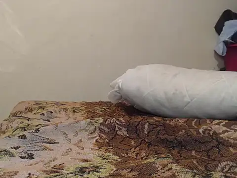 Gabby-Kinky online show from 10.23.25