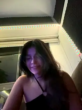 Snapshot of majo_gallego chatting on 10.10.25 majo gallego online show from 10.10.25