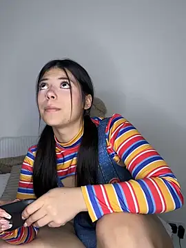 Snapshot of majo_gallego chatting on 10.31.25 majo gallego online show from 10.31.25