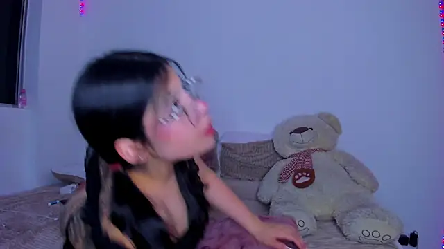 Snapshot of majo_gallego chatting on 12.05.25 majo gallego online show from 12.05.25