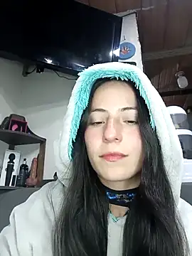 Snapshot of deseox05 chatting on 11.25.25 deseox05 online show from 11.25.25