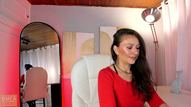 Snapshot of indigo_wild_ chatting on 10.24.25 indigo wild online show from 10.24.25