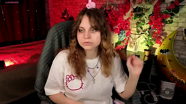 Ame Chan online show from 10.28.25