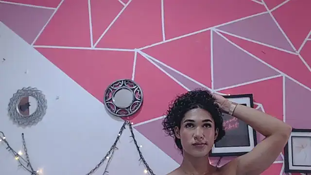 Tifany Adams online show from 11.04.25