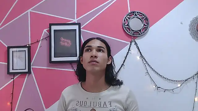 Tifany Adams online show from 11.11.25