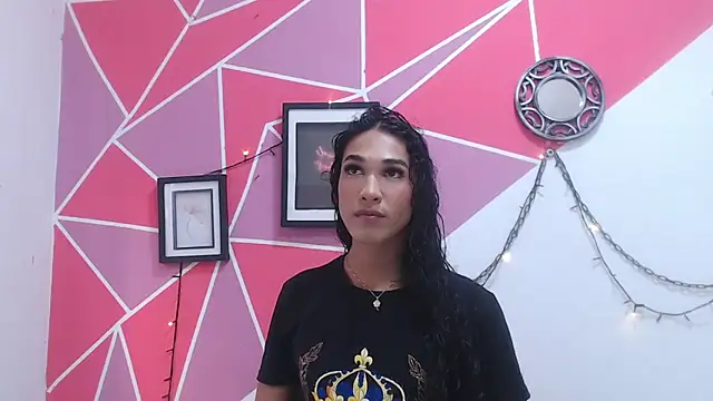 Tifany Adams online show from 11.17.25